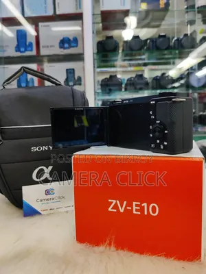 Sony ZV-E10 + 16-50mm OSS Lens