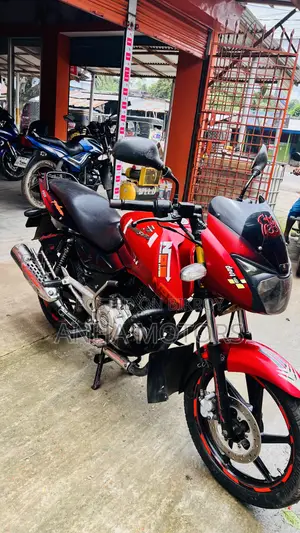 বাজাজ পালসার ১৫০ ২০১৪ লাল