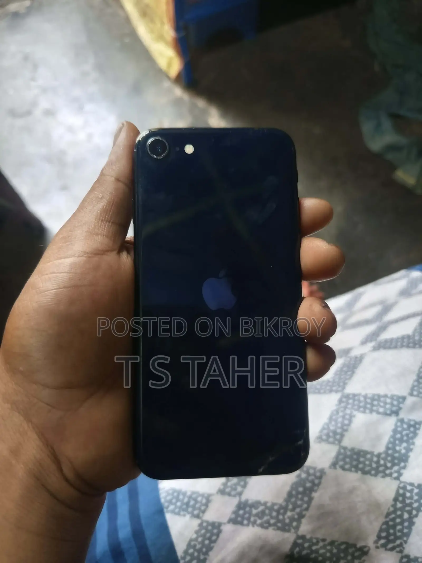 Apple iPhone SE (2022) 128 GB