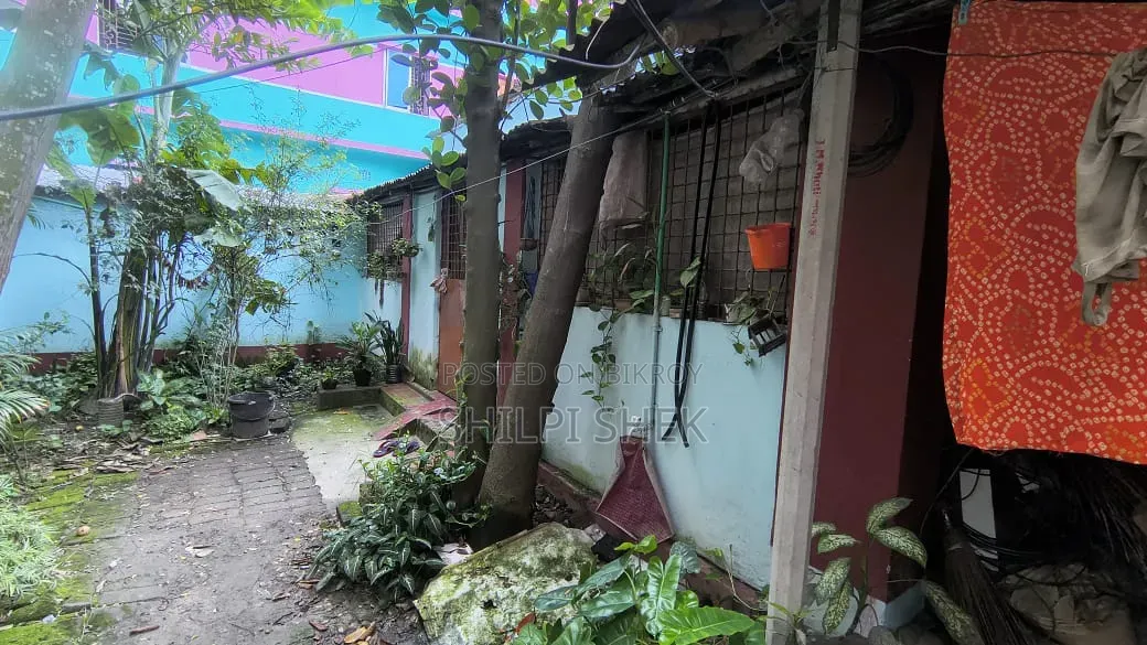 ৩ বেডরুম হাউস ইন পৌরসভা ৯ নং ওয়ার্ড, দিনাজপুর সদর ফর সেল