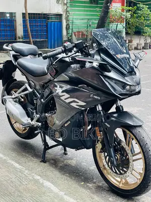 Hero Karizma XMR 210 2024 Black