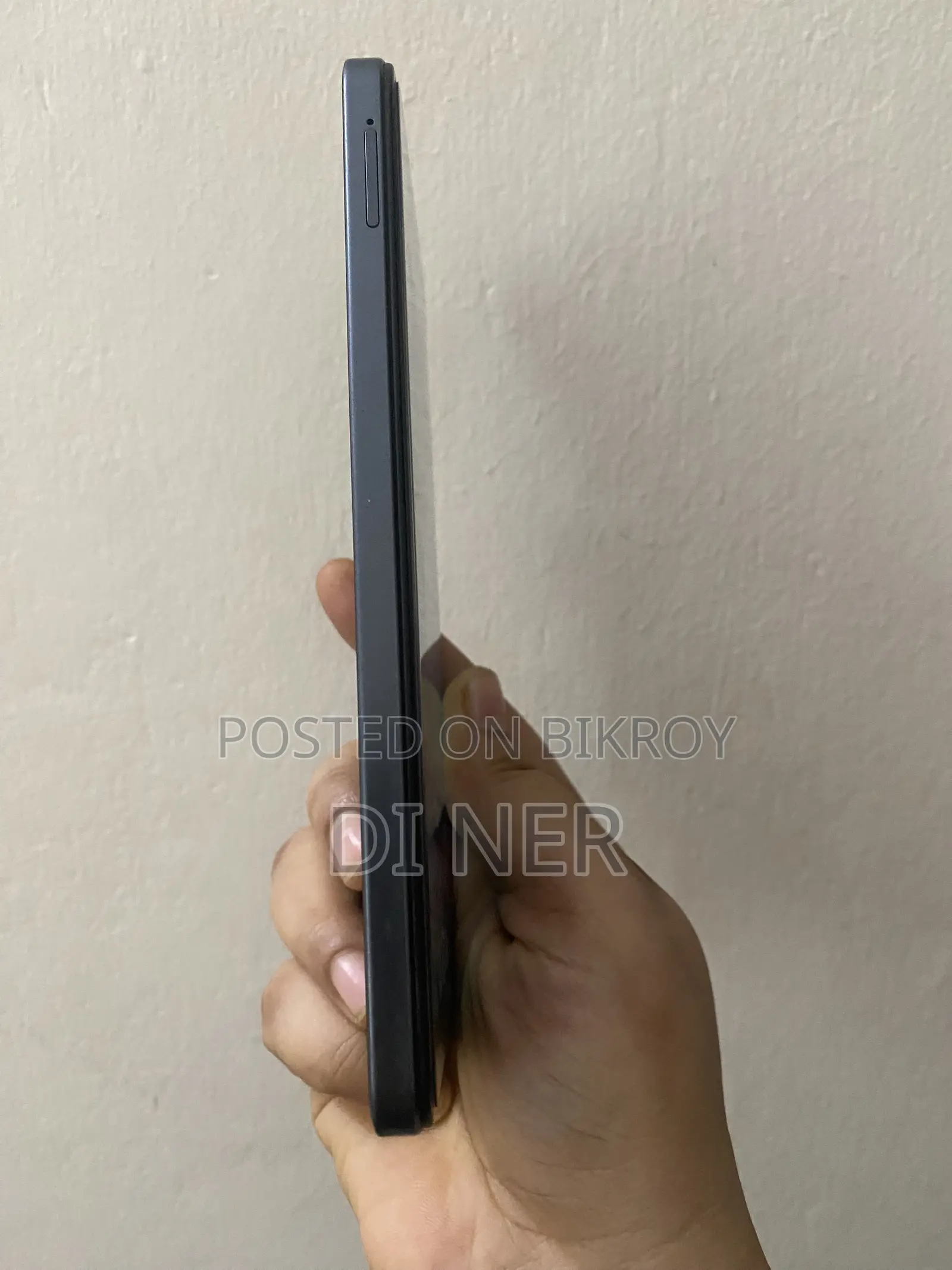 আইকিউও জেড৯এক্স ১২৮ জিবি কালো