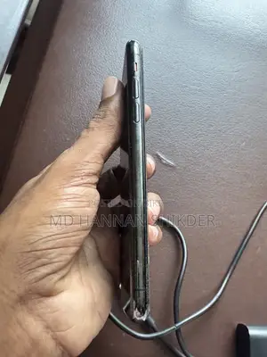 অ্যাপল আইফোন এক্সএস ৬৪ জিবি কালো