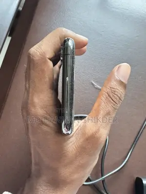 অ্যাপল আইফোন এক্সএস ৬৪ জিবি কালো
