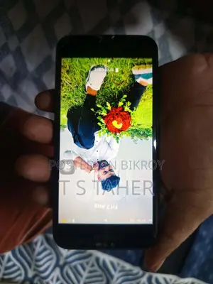 Apple iPhone SE (2022) 128 GB