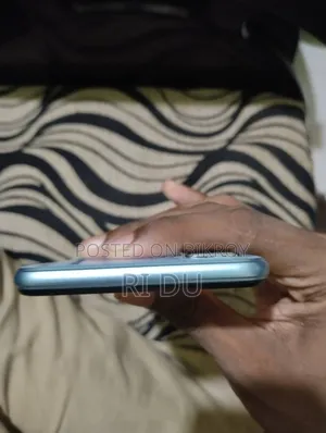 Vivo Y12s 32 GB Blue
