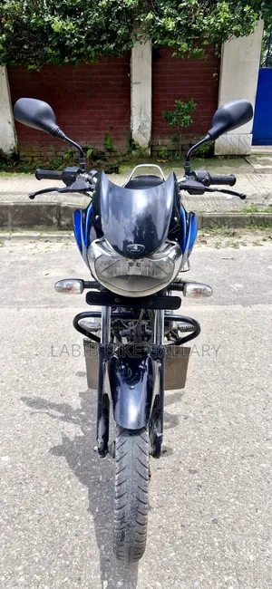 বাজাজ ডিসকভার ১০০ ২০১২ ব্ল্যাক