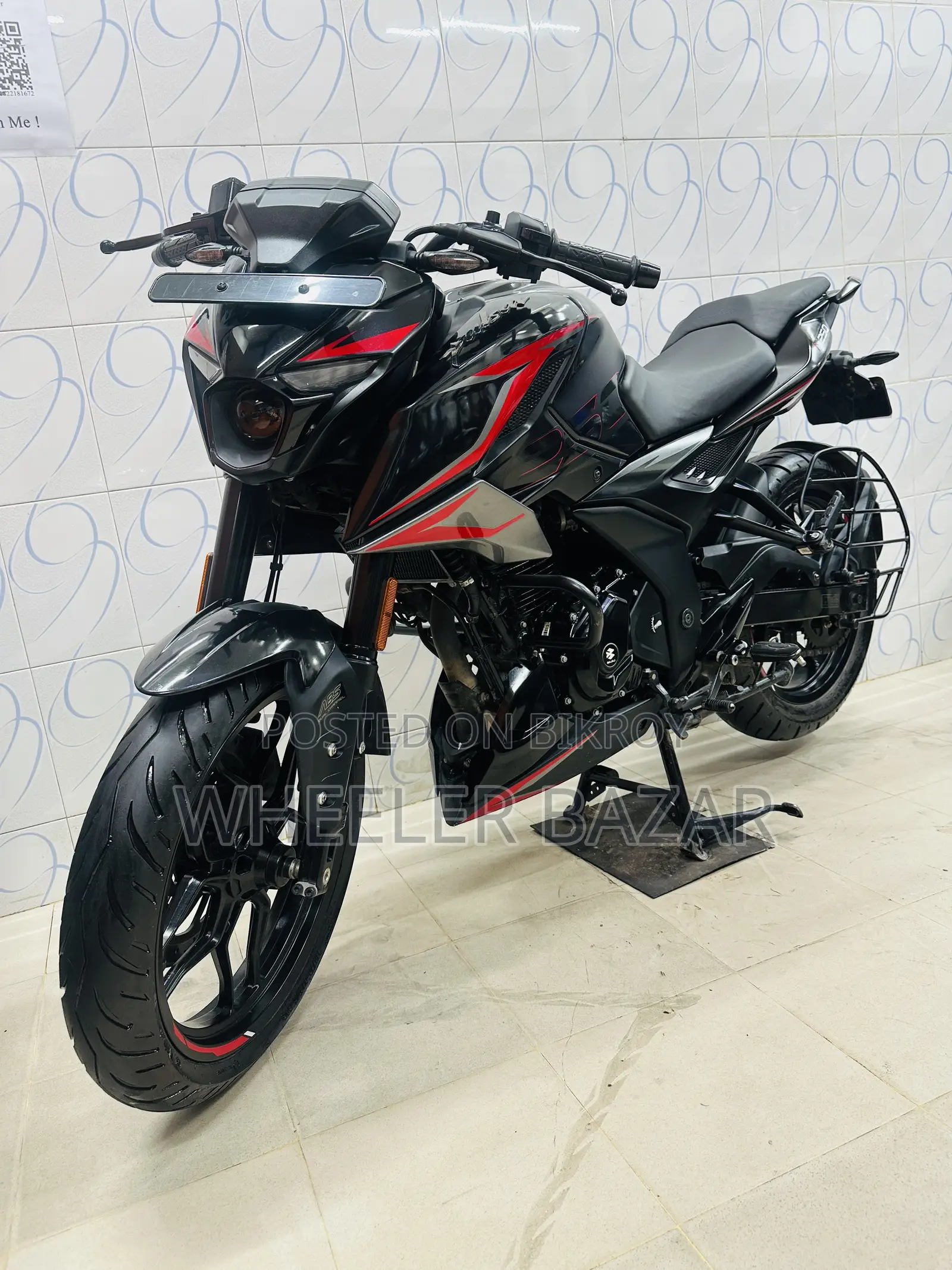 Bajaj Pulsar N250 2026 Black