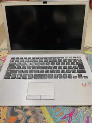 Laptop Sony VAIO Pro 13 SVP1321M2EB 4GB Intel Core i3 SSD 128GB