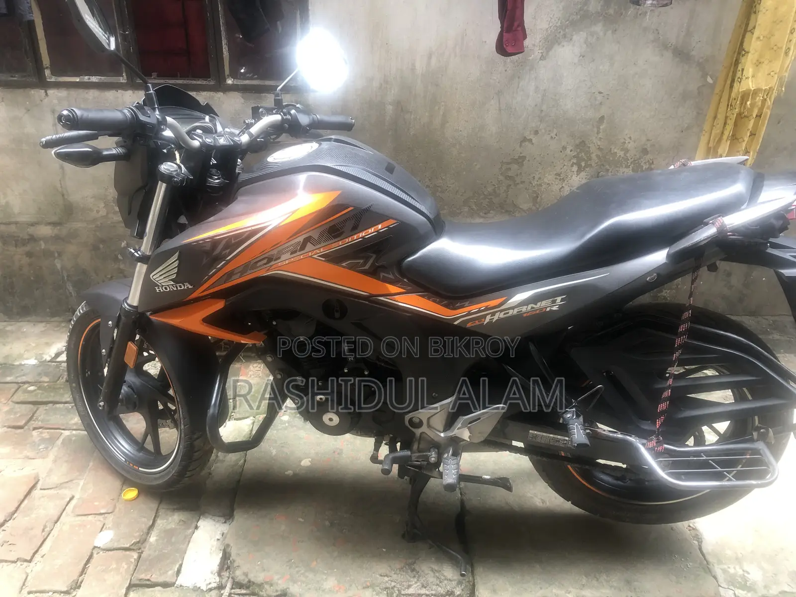 Honda Hornet 2021 Orange
