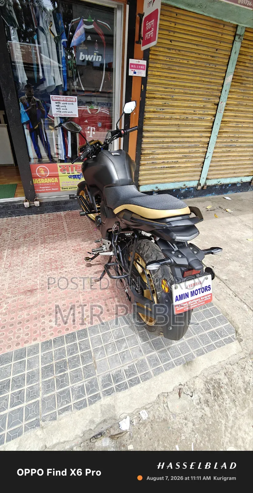Yamaha FZS V4 2025 Black