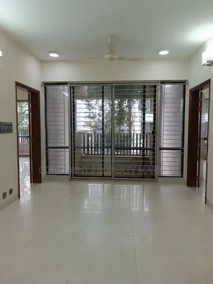3bdrm Apartment in Baridhara for rent