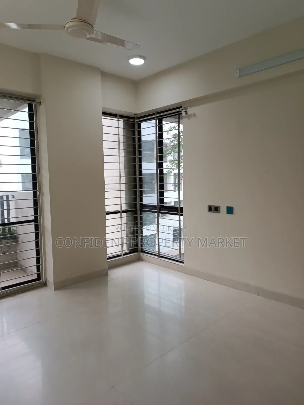 3bdrm Apartment in Baridhara for rent