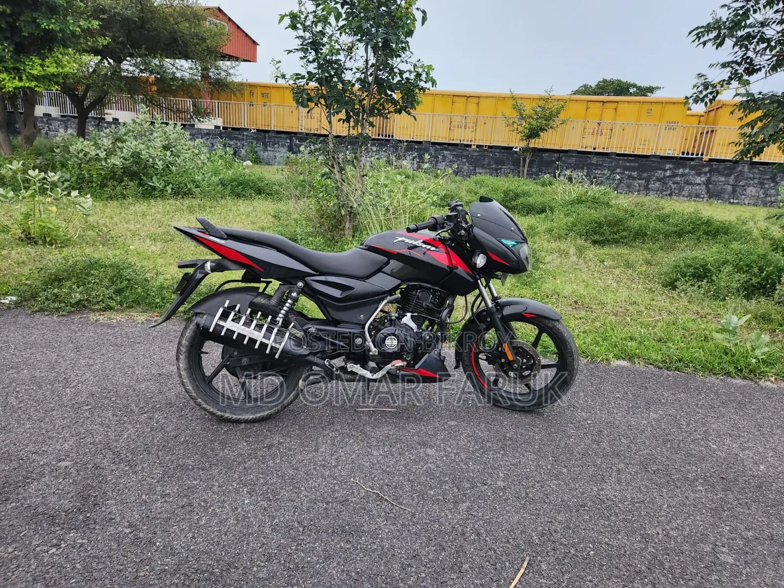 বাজাজ পালসার ১৫০ ২০২২ কালো