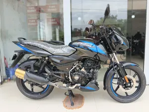 Bajaj Pulsar 150 2025 Black