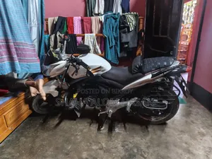 রানার নাইট রাইডার ভি২ ২০১৭ হোয়াইট