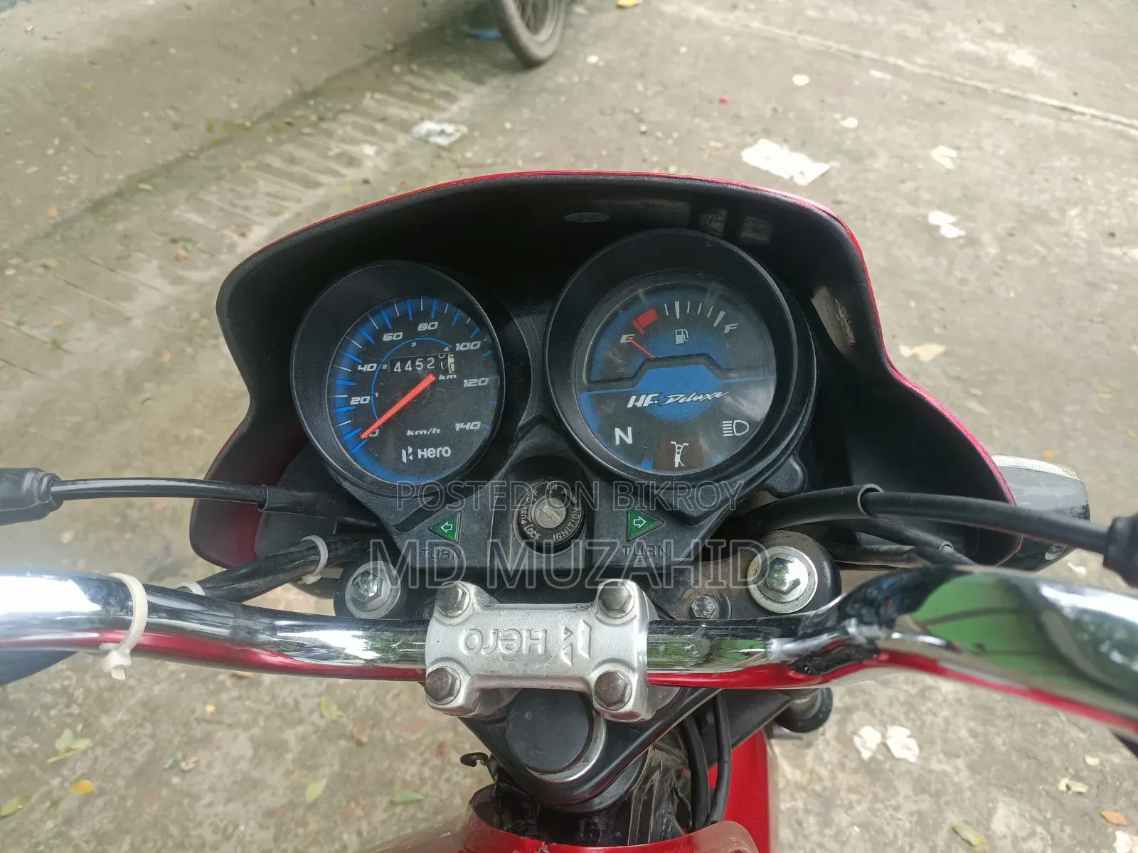 হিরো এইচএফ ডিলাক্স ২০২১ লাল