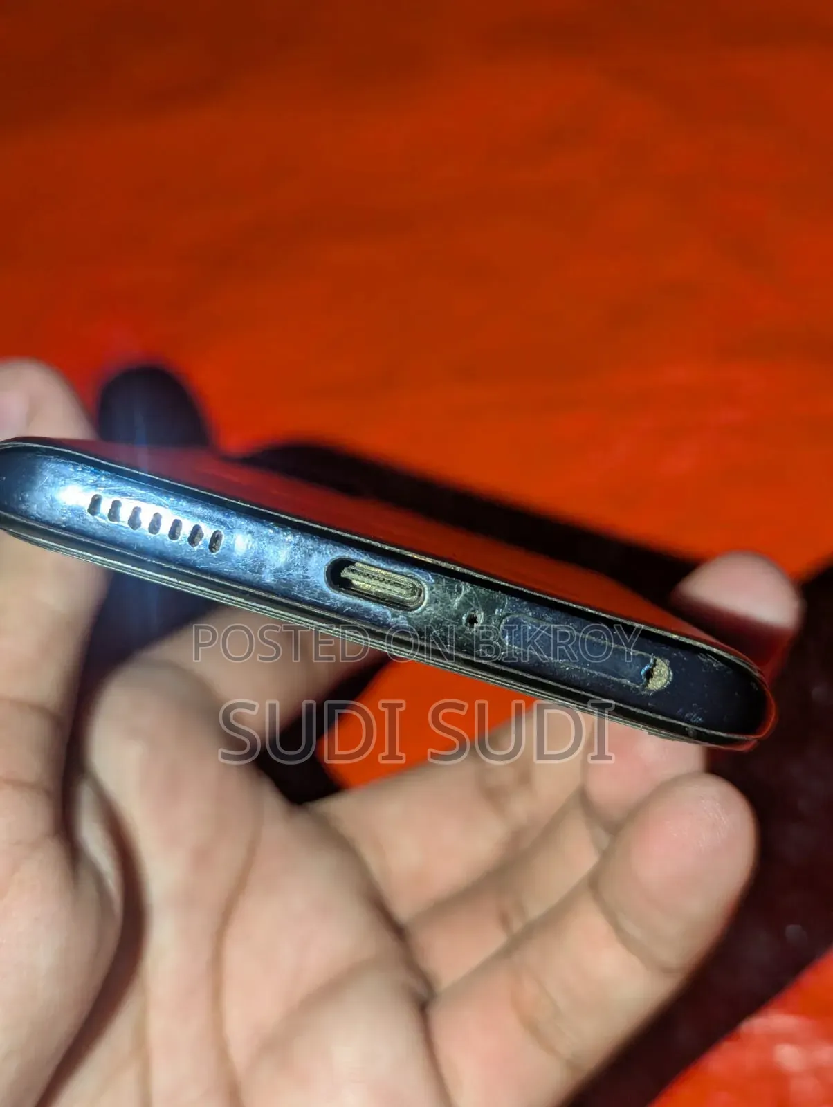 আইকিউওও ১২৮ জিবি ব্ল্যাক
