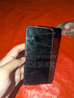 আইকিউওও ১২৮ জিবি ব্ল্যাক