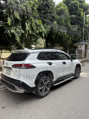Toyota Corolla Cross 2024 Pearl