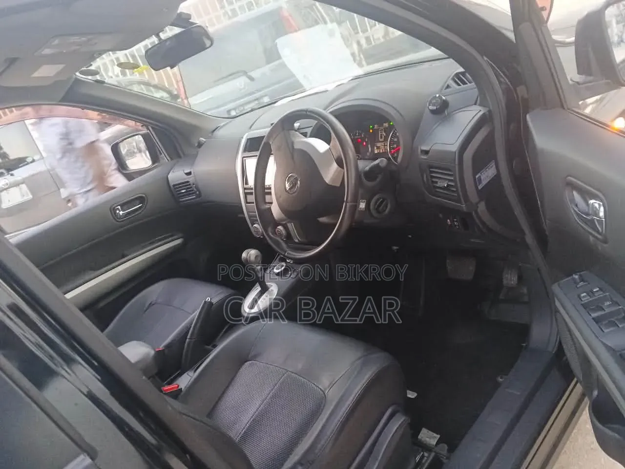 Nissan X-Trail 2.0 Petrol XE 2012 Black