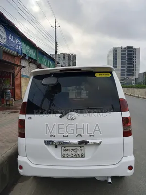 Toyota Noah 2004 White