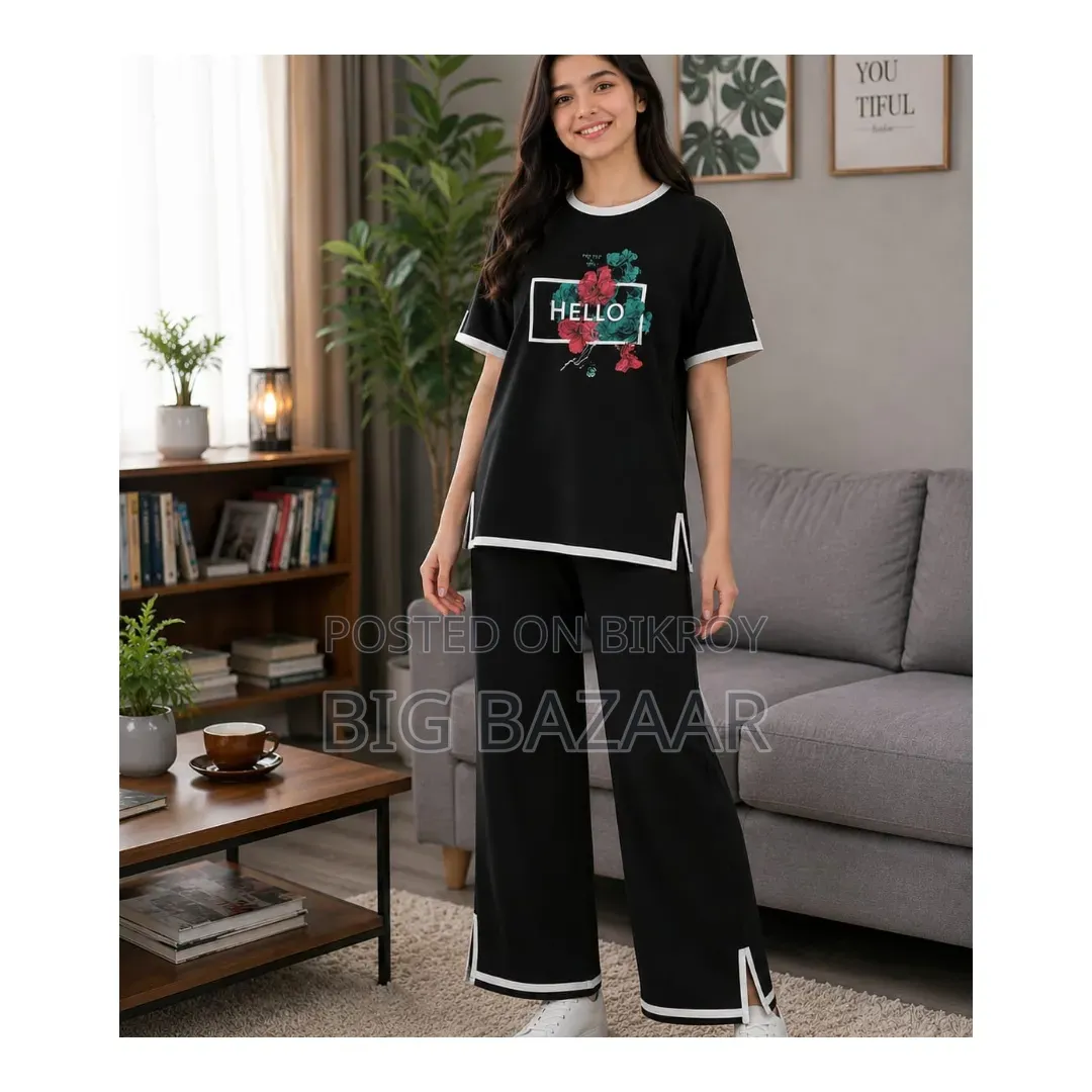 Ladies Half Sleeve T-Shirt & Pant Set