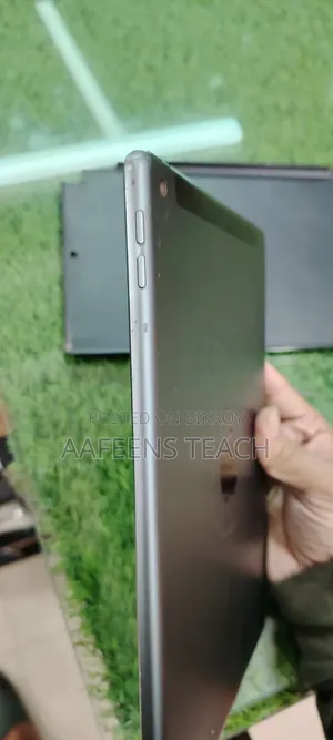 Apple iPad 10.2 (2019) 128 GB Silver