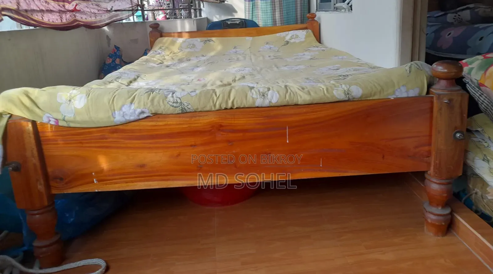 কাঠের খাট ৪.৫*৬.৫ ফিট