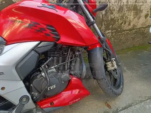 TVS Apache 160 4V 2019 Red