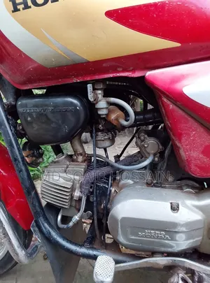 হিরো স্প্লেন্ডার প্লাস ২০১৩ রেড