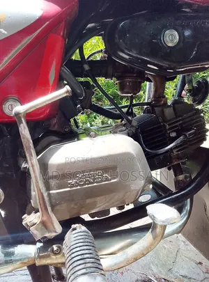 হিরো স্প্লেন্ডার প্লাস ২০১৩ রেড
