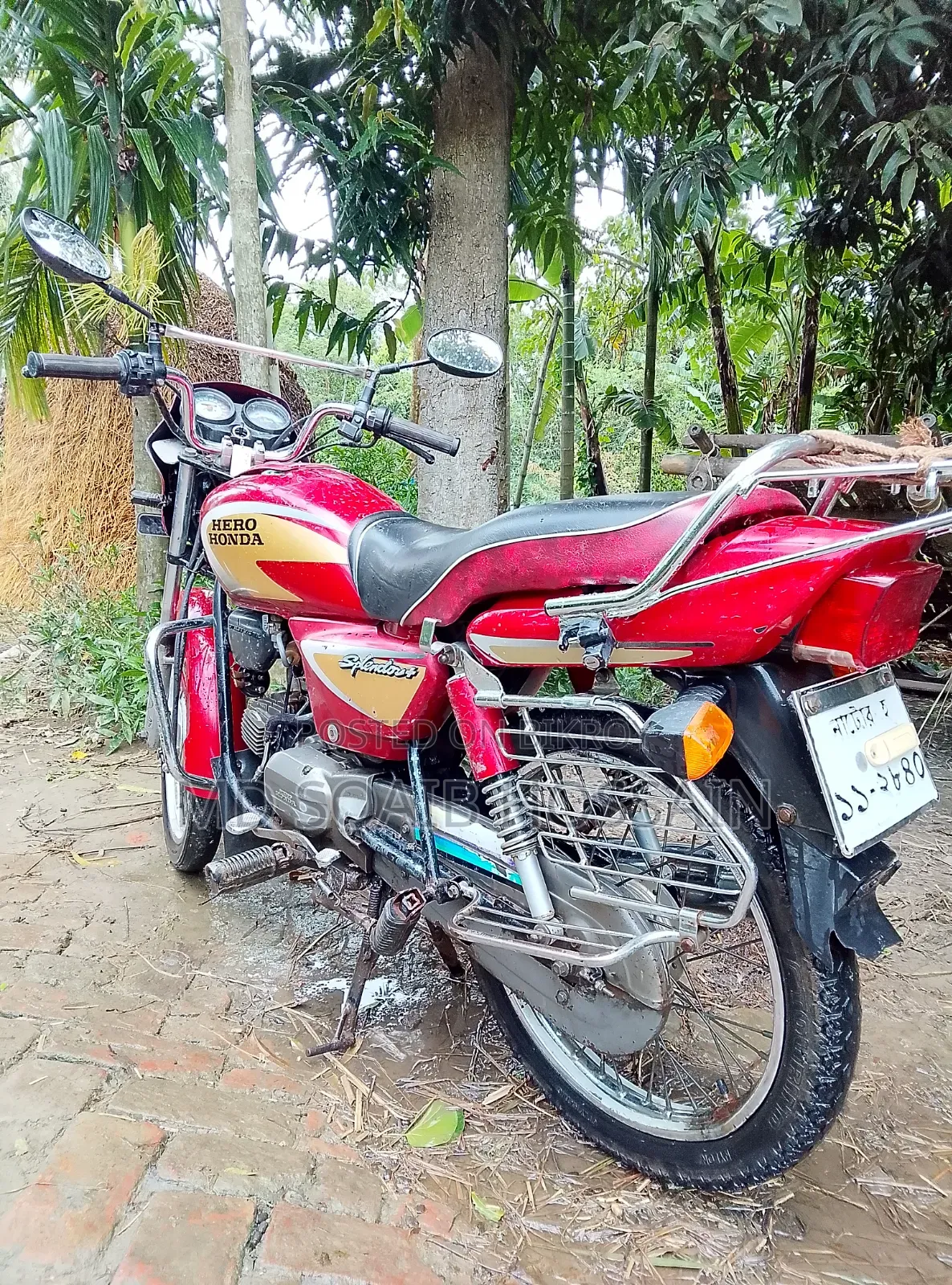 হিরো স্প্লেন্ডার প্লাস ২০১৩ রেড