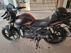কিওয়ে আরকেএস ১২৫ ২০২১ কালো