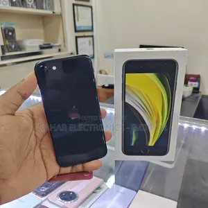 অ্যাপল আইফোন এসই (২০২২) ১২৮ জিবি ব্ল্যাক