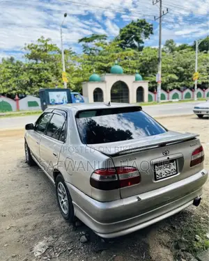 টয়োটা করোল্লা সেডান ১৯৯৭ সিলভার