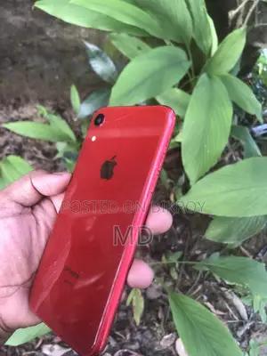Apple iPhone XR 128 GB Red