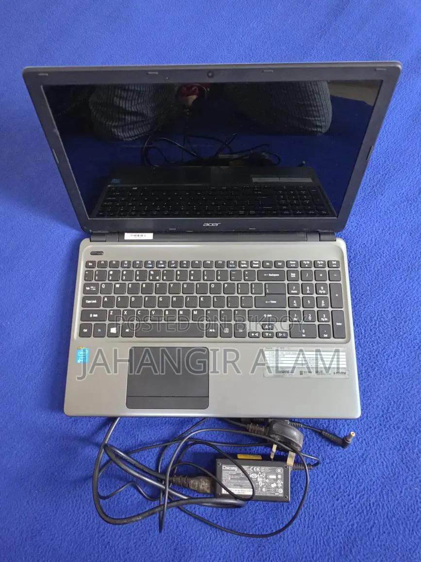 Laptop ASUS 4GB Intel Core I5 HDD 1TB