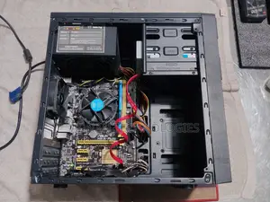 Desktop Computer 4GB Intel Core i5 SSD 128GB