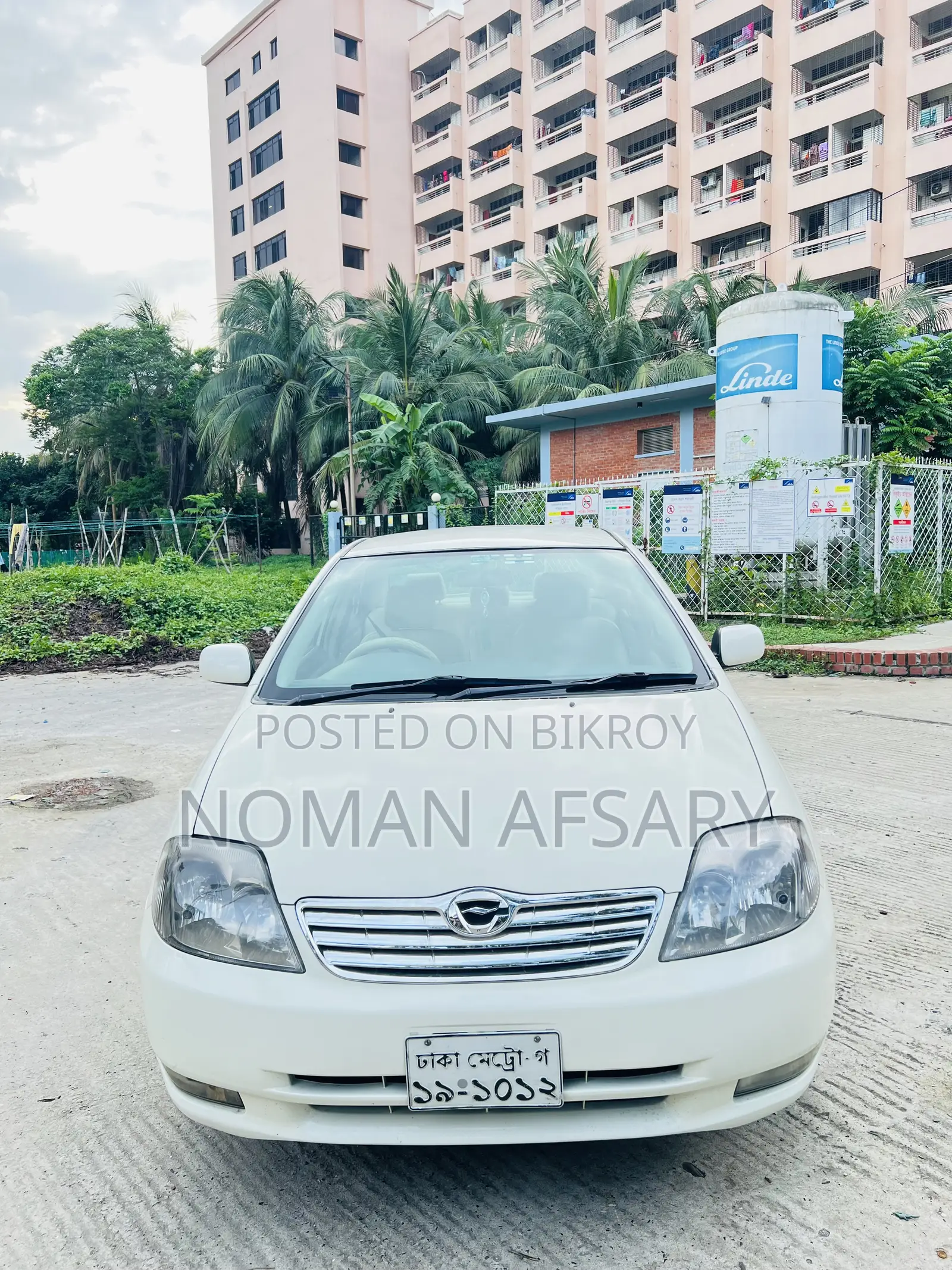 টয়োটা করোল্লা সেডান অটোমেটিক ২০০৪ সাদা