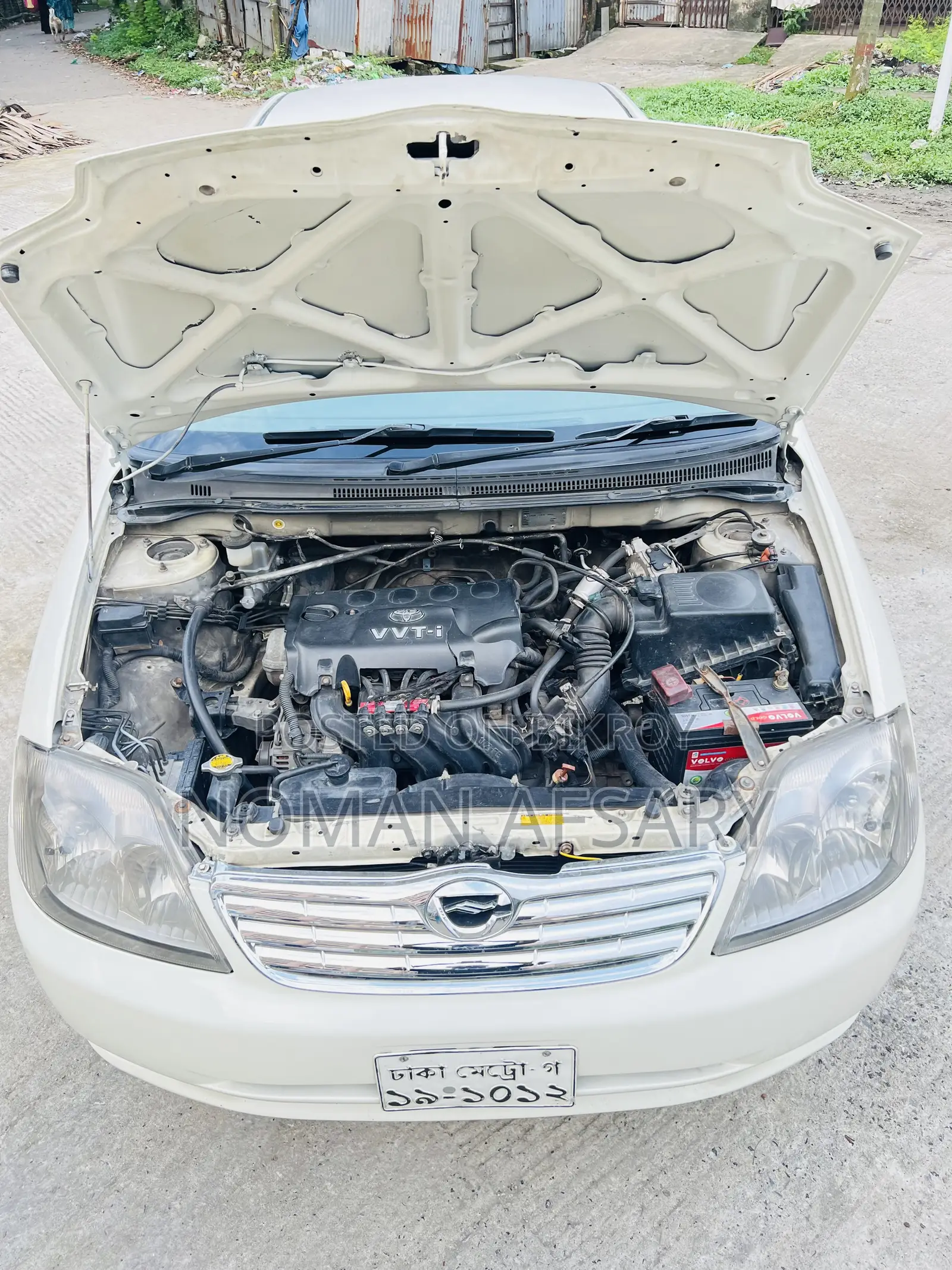টয়োটা করোল্লা সেডান অটোমেটিক ২০০৪ সাদা