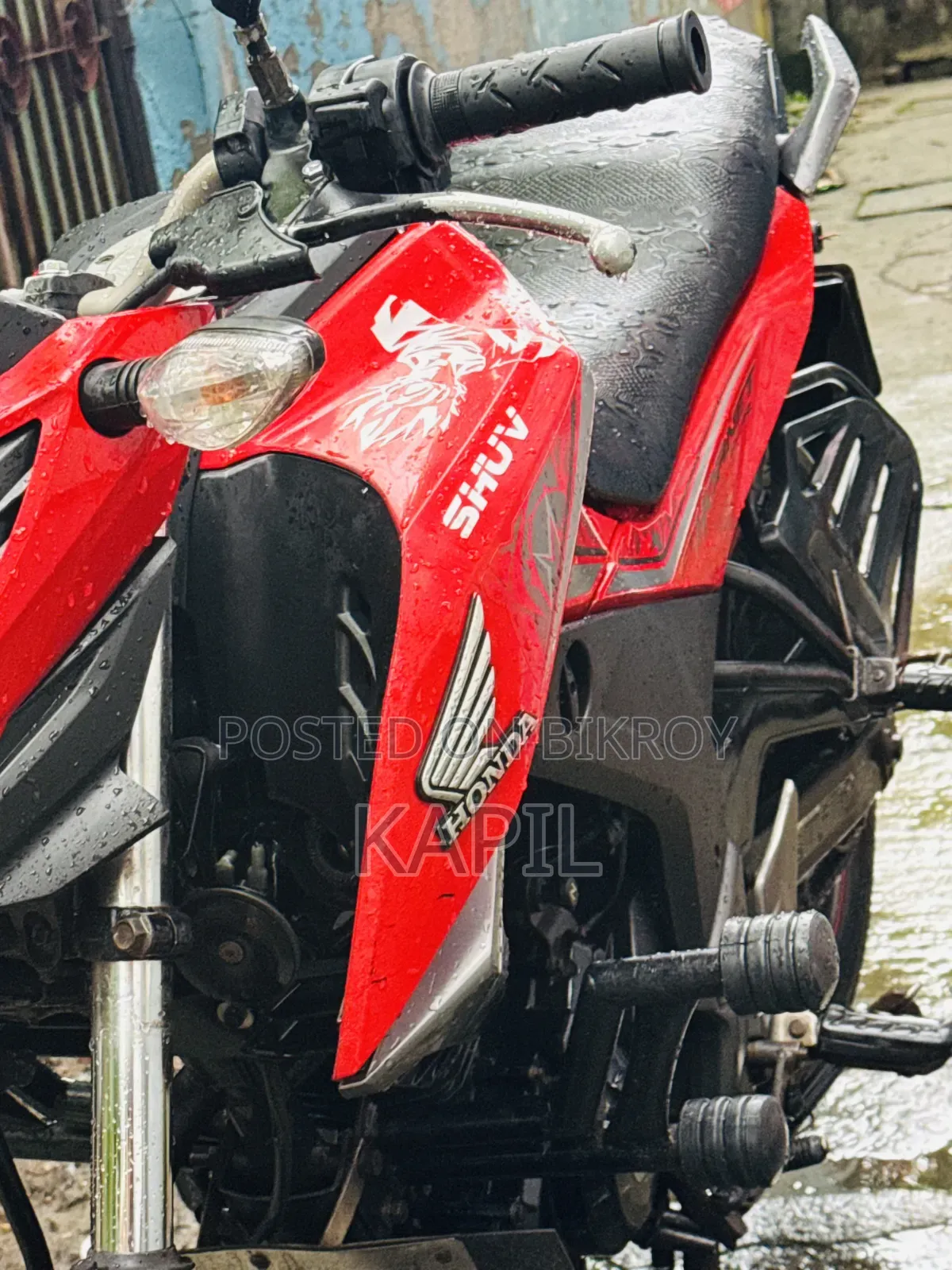 হোন্ডা হর্নেট ২০২০ লাল