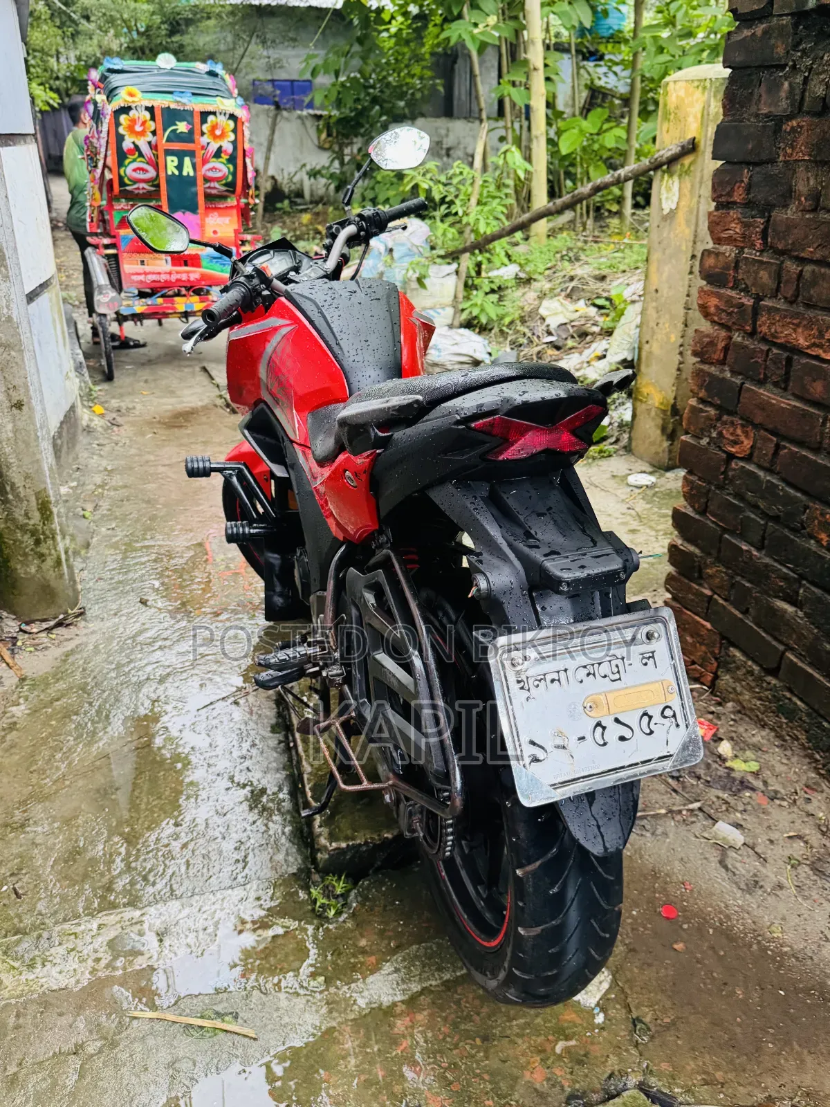 হোন্ডা হর্নেট ২০২০ লাল