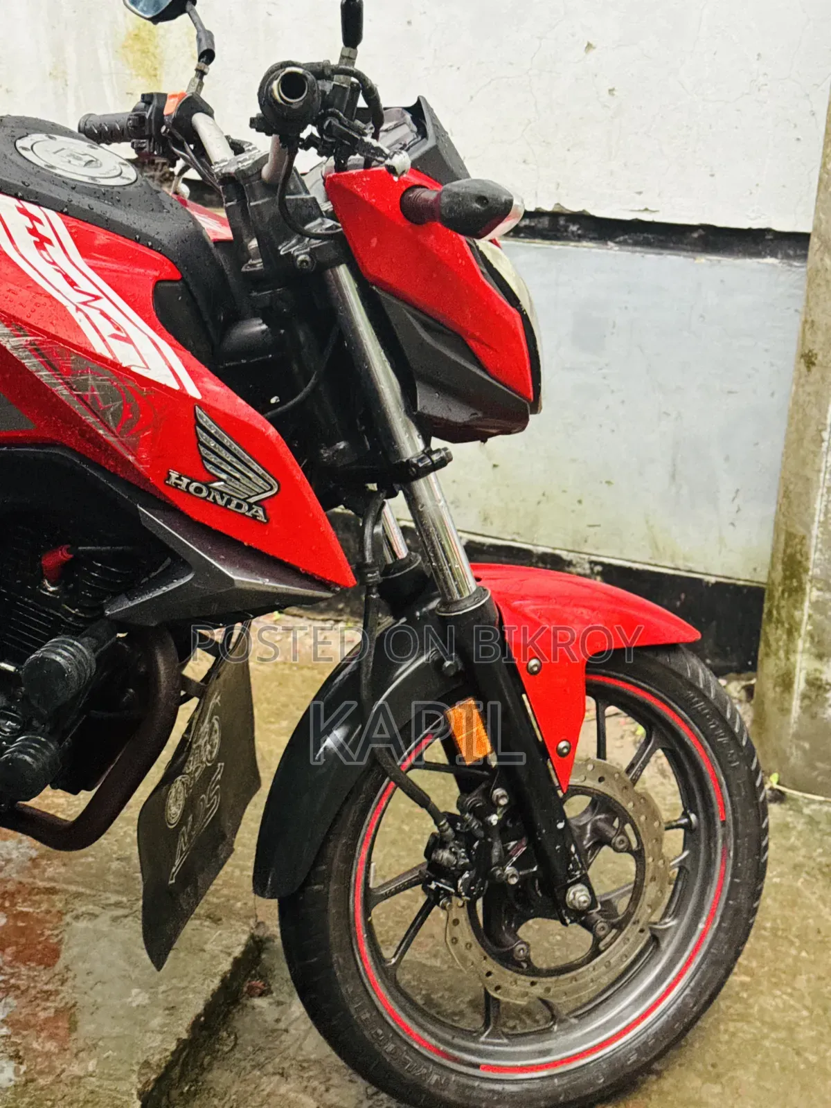 হোন্ডা হর্নেট ২০২০ লাল