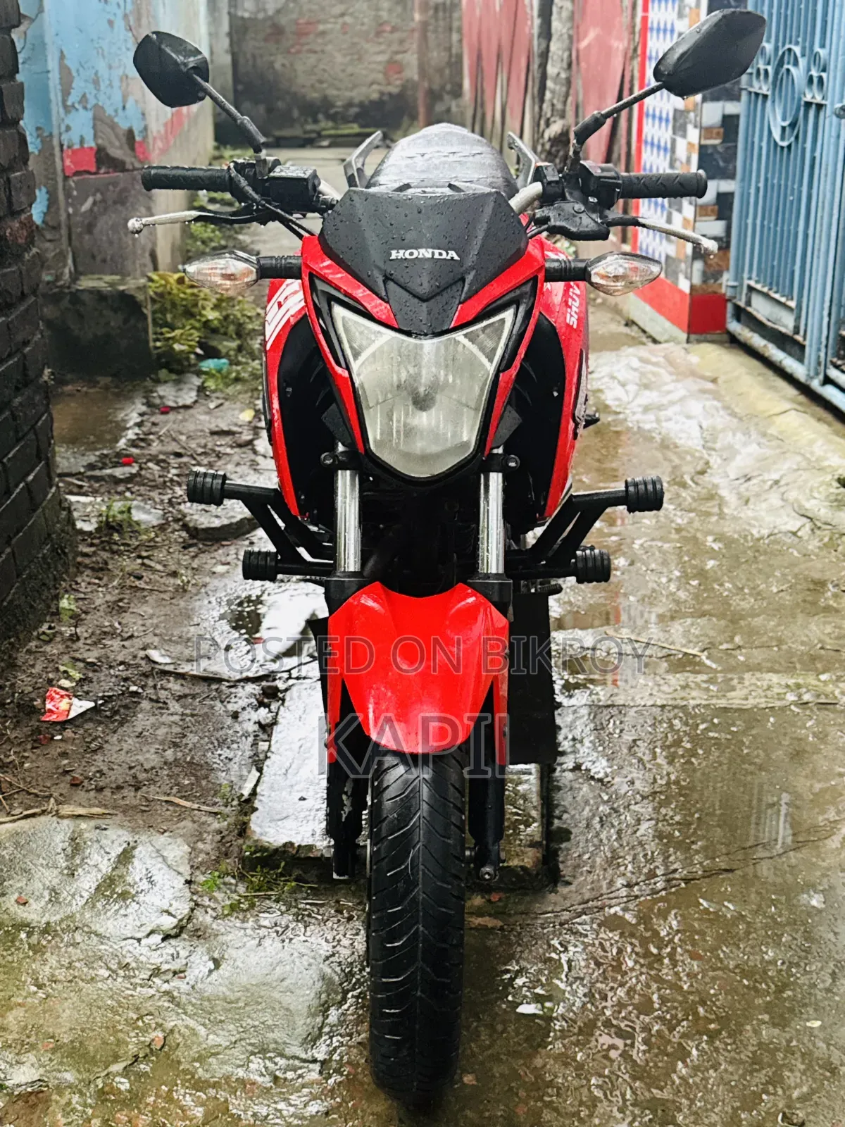 হোন্ডা হর্নেট ২০২০ লাল