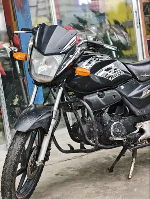 রানার বুলেট ১০০ ২০২১ কালো