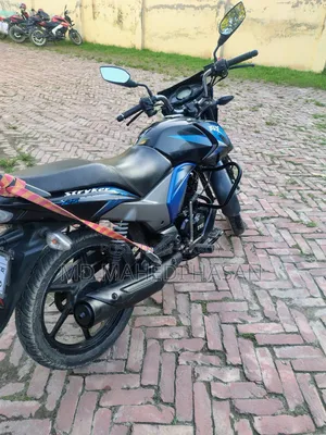 টিভিএস স্ট্রাইকার ১২৫ ২০২২ ব্লু