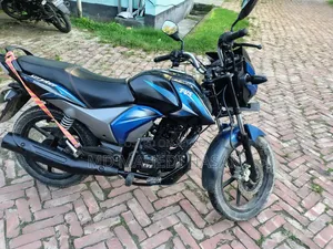 টিভিএস স্ট্রাইকার ১২৫ ২০২২ ব্লু