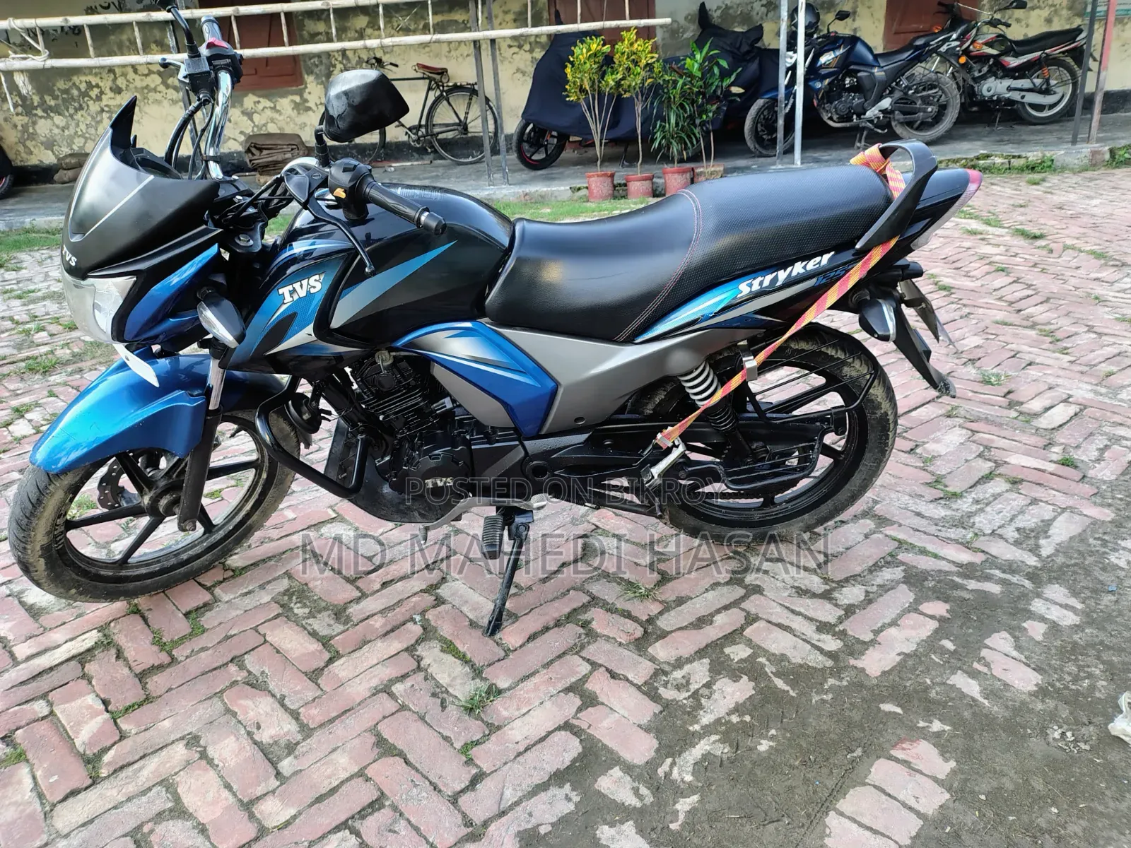 টিভিএস স্ট্রাইকার ১২৫ ২০২২ ব্লু