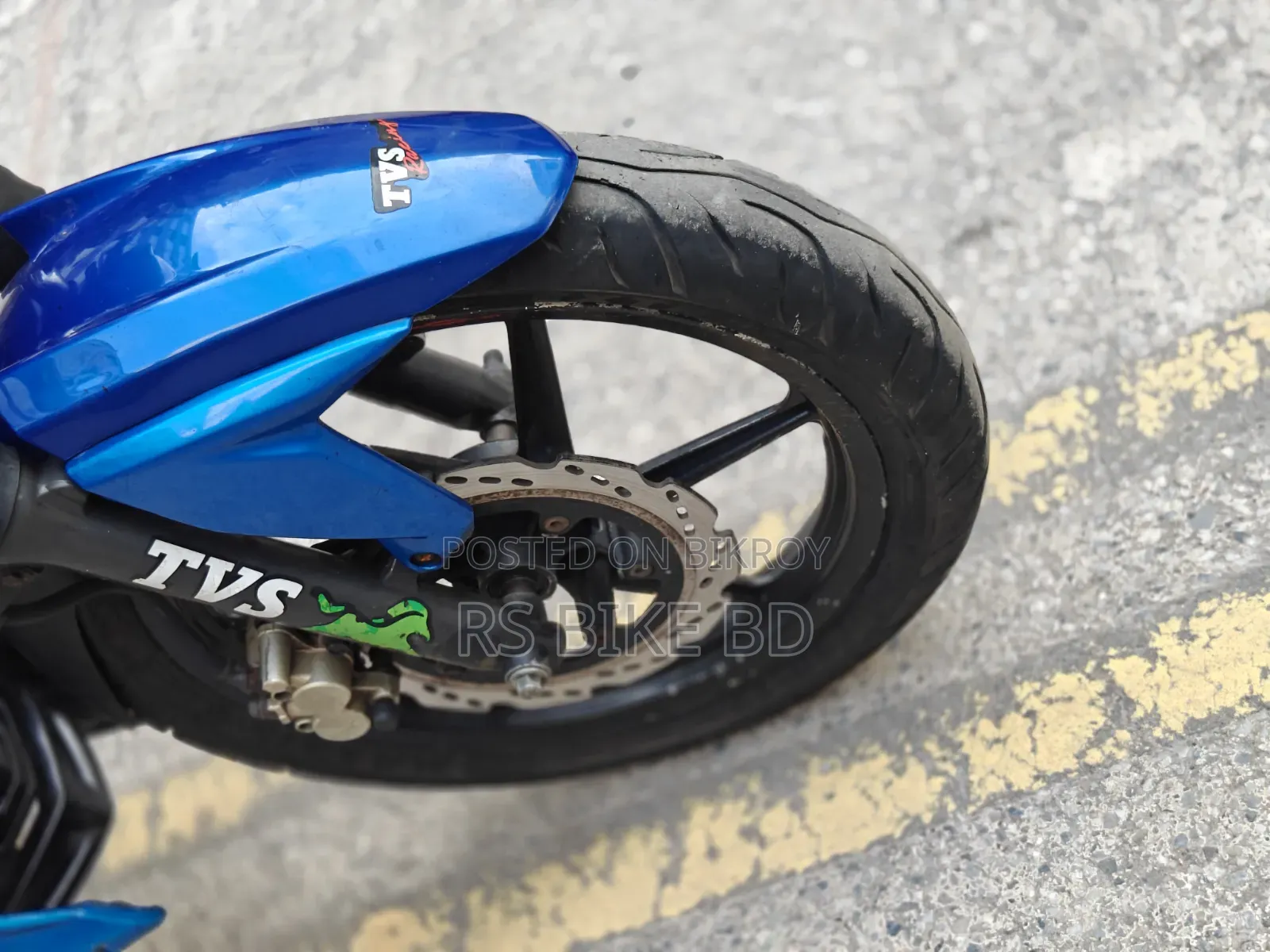 TVS Apache 160 4V 2021 Blue